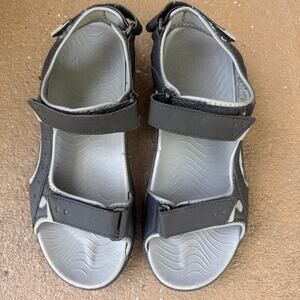 Hurley sport Sandal Men's Size 11 Black & Gray Outdoor Beach Water Sandal Y2K